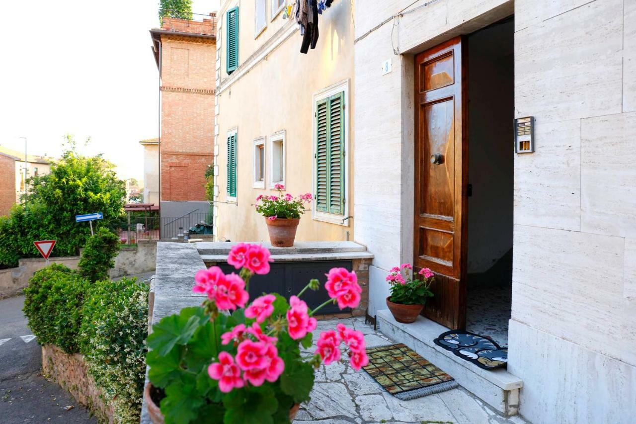 Siena Uptown - Sabrina'S Cozy Apartment Esterno foto